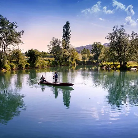 Grad - Relais Chateaux Оточец