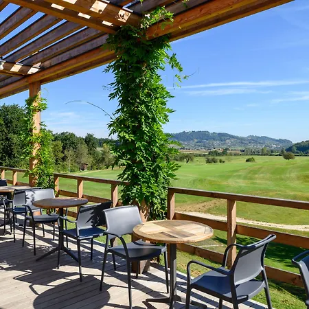 Grad - Relais Chateaux Отель Оточец