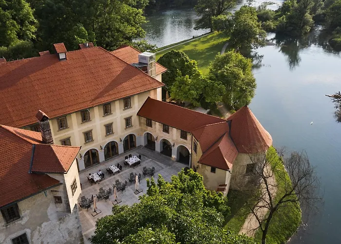 Hotel Grad - Relais Chateaux Otocec